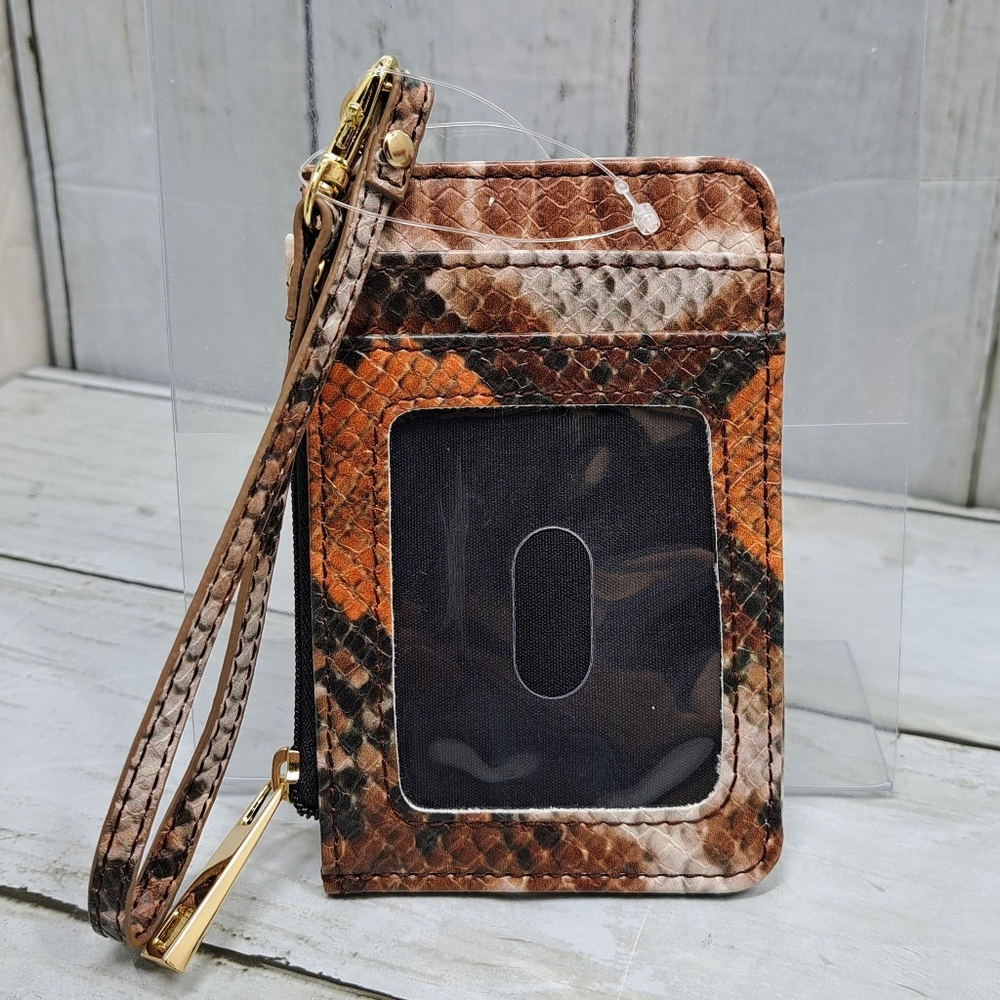 Cracker Barrel NWT Multi-Slot Zip Pocket Animal Print ID Card Holder Wristlet